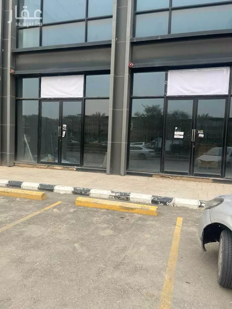 عمارة للإيجار في شارع الطريق الدائري الشمالي الفرعي, حي المصيف, مدينة الرياض, منطقة الرياض صورة 2