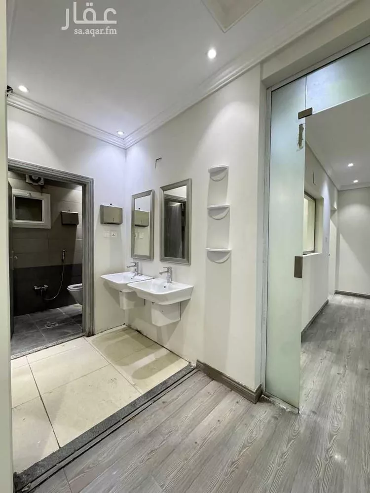 مكتب تجاري للإيجار في شارع الامير سعد بن عبدالرحمن الفرعي, حي الروابي, مدينة الرياض, منطقة الرياض صورة 4