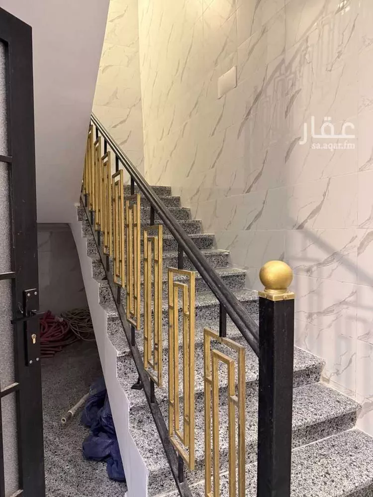 فيلا للبيع في شارع أبي الحسين الحنبلي ، حي الحمدانية ، جدة ، جدة صورة 5