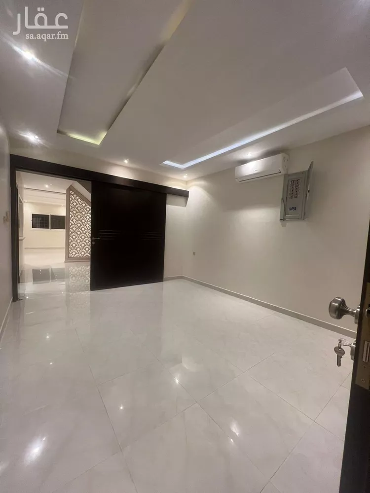 فيلا للإيجار في شارع الجولان, حي العارض, مدينة الرياض, منطقة الرياض صورة 4