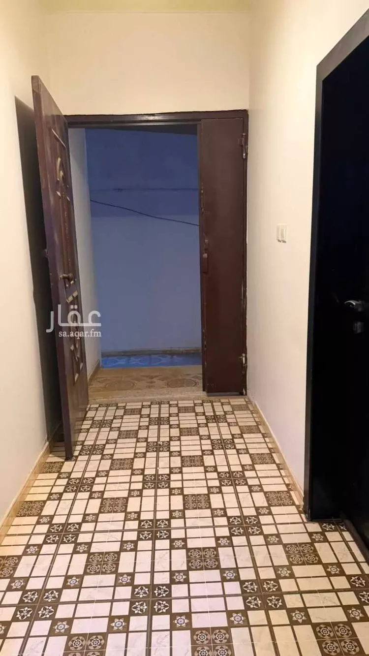 شقة للبيع في شارع الوليد بن عبدالملك, حي العرين, مدينة أبها, منطقة عسير صورة 3