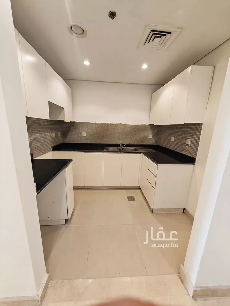شقة للبيع في شارع طريق الكورنيش فرعي, حي الشاطئ, مدينة جدة, منطقة مكة المكرمة صورة 3