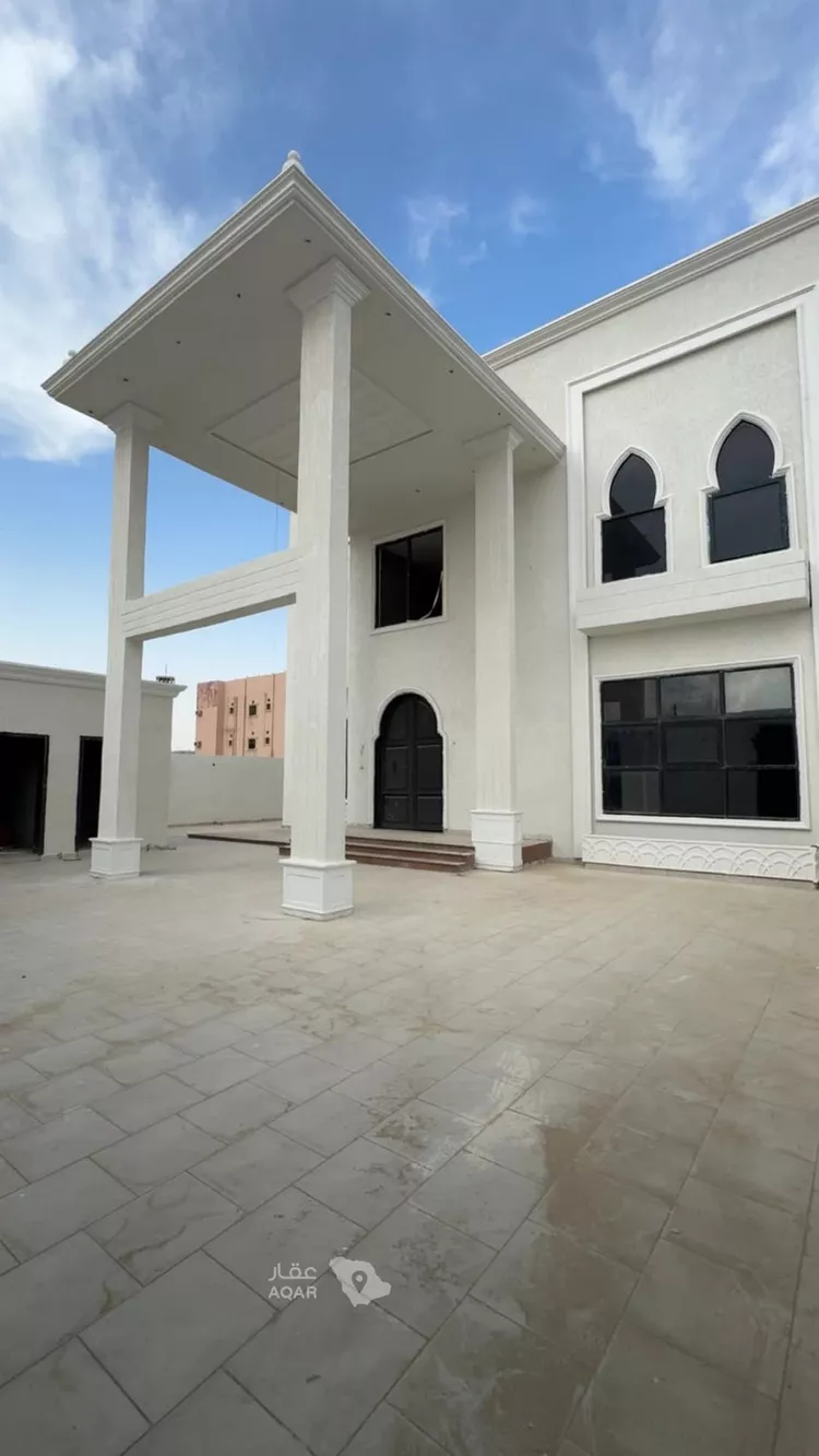 فيلا للبيع في شارع بنت الحافظ, حي العرفاء الغربية, مدينة الطائف, منطقة مكة المكرمة