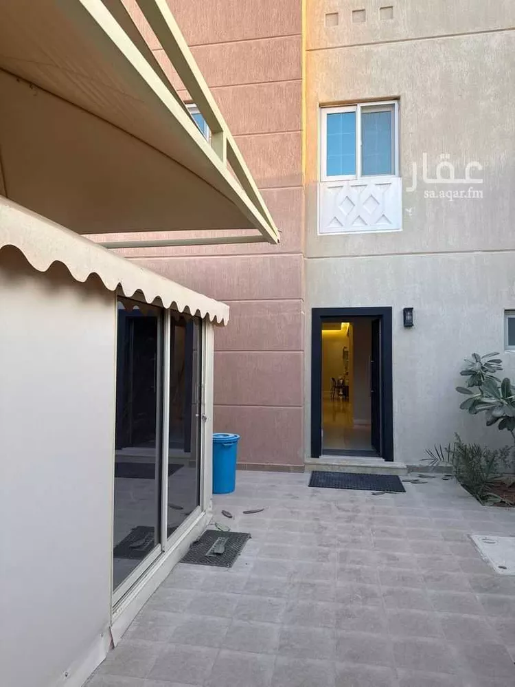 فيلا للإيجار في شارع أبي بكر بن عبدالله, حي مطار الملك خالد الدولي, مدينة الرياض, منطقة الرياض صورة 2