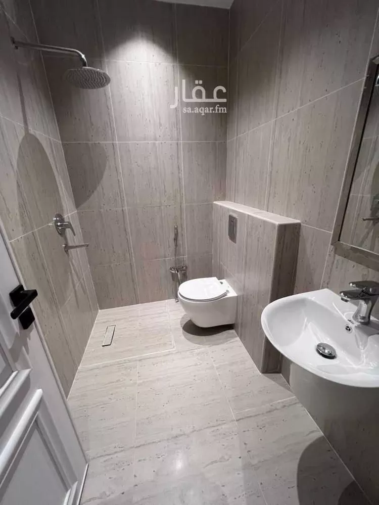 شقة للبيع في شارع محمد بن ناصر المبارك, حي عرقة, مدينة الرياض, منطقة الرياض صورة 2