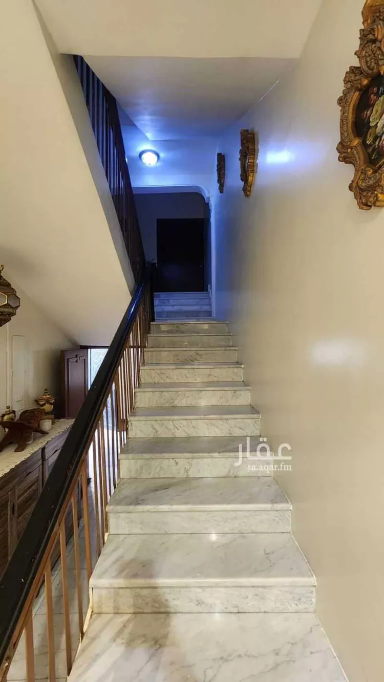 فيلا للبيع في شارع أبي الحسين الأزدي, حي الملز, مدينة الرياض, منطقة الرياض 6