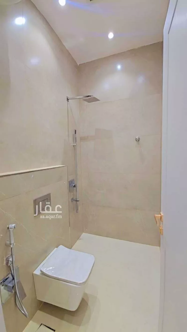 فيلا للبيع في شارع محمد البوسيفي, حي العوالي, مدينة الرياض, منطقة الرياض صورة 3