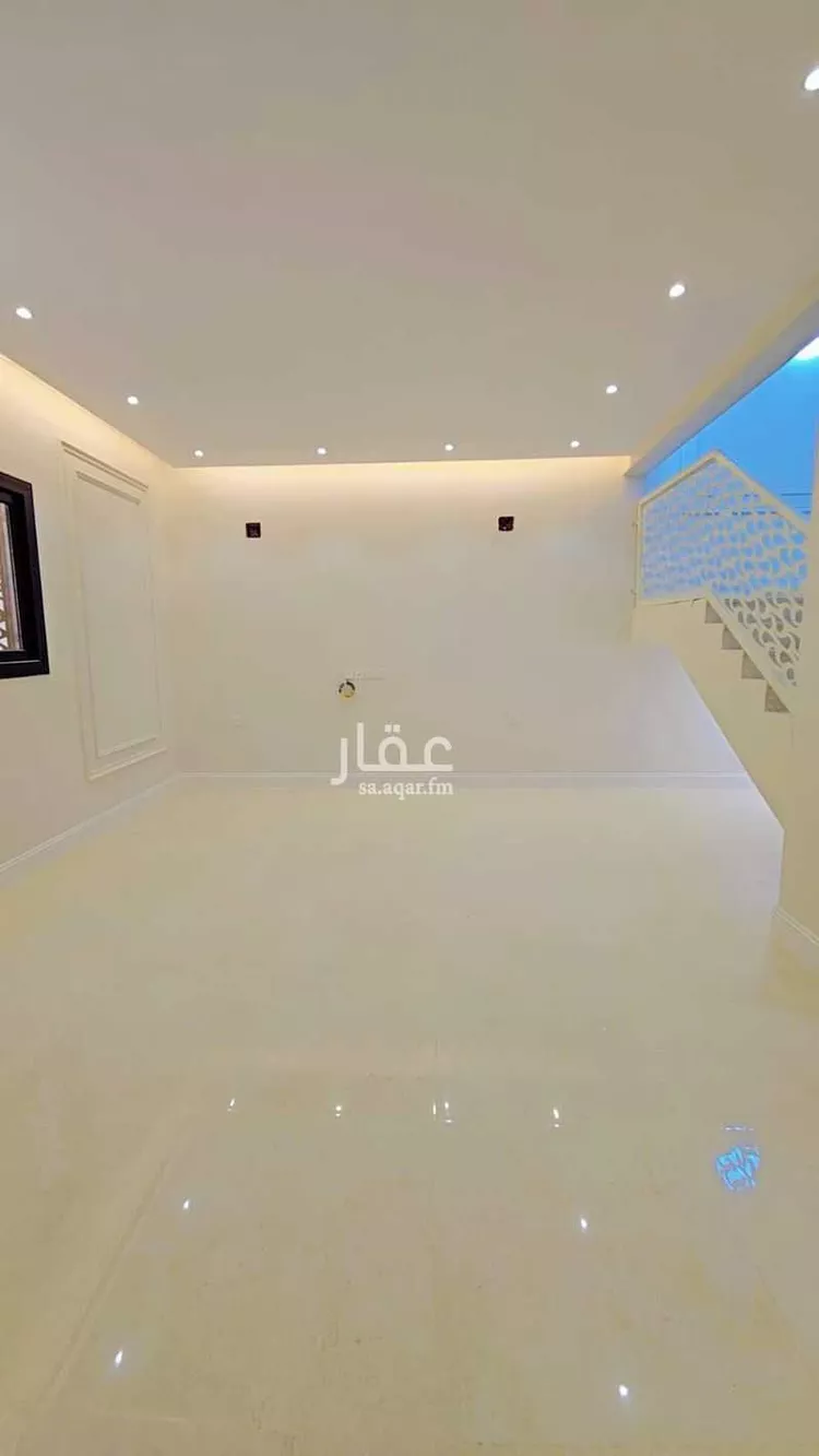 فيلا للبيع في شارع محمد البوسيفي, حي العوالي, مدينة الرياض, منطقة الرياض 8