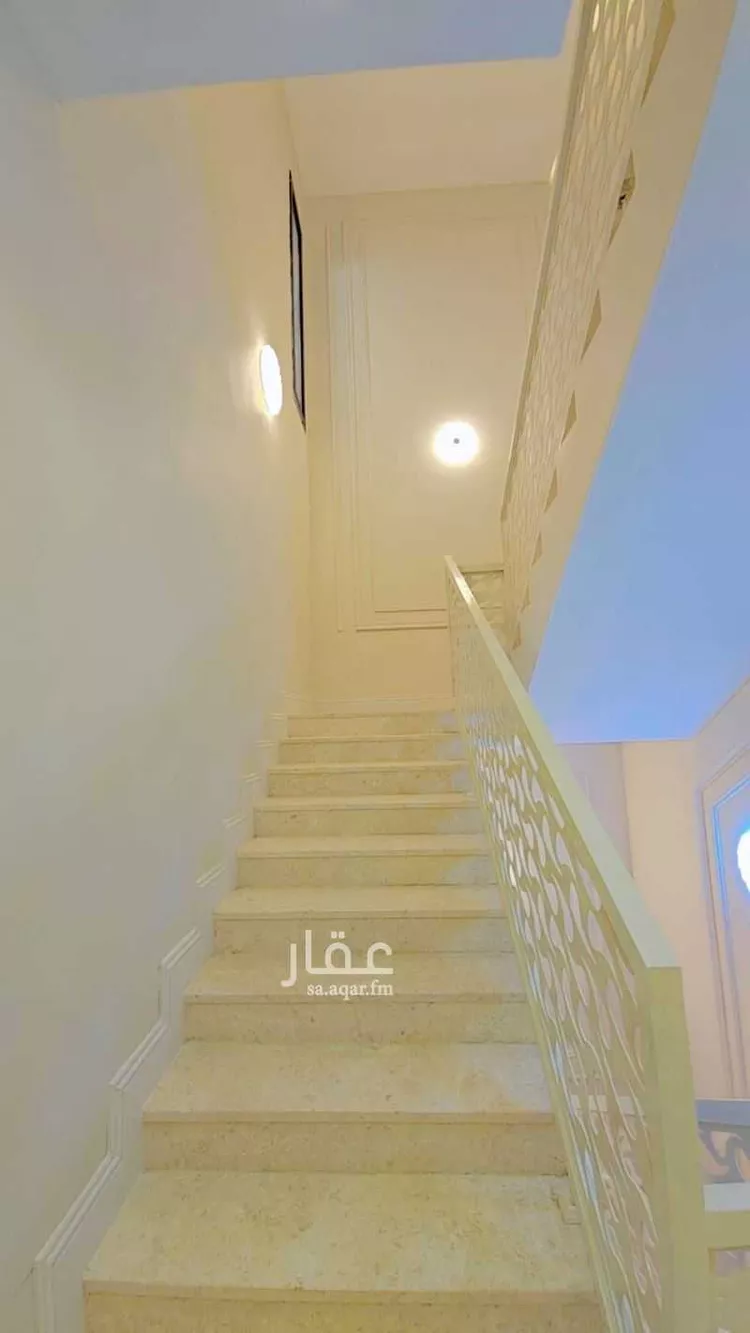 فيلا للبيع في شارع محمد البوسيفي, حي العوالي, مدينة الرياض, منطقة الرياض 24