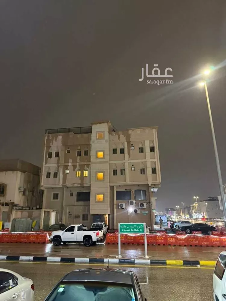 عمارة للبيع في حي غرب الظهران ، الظهران ، الدمام