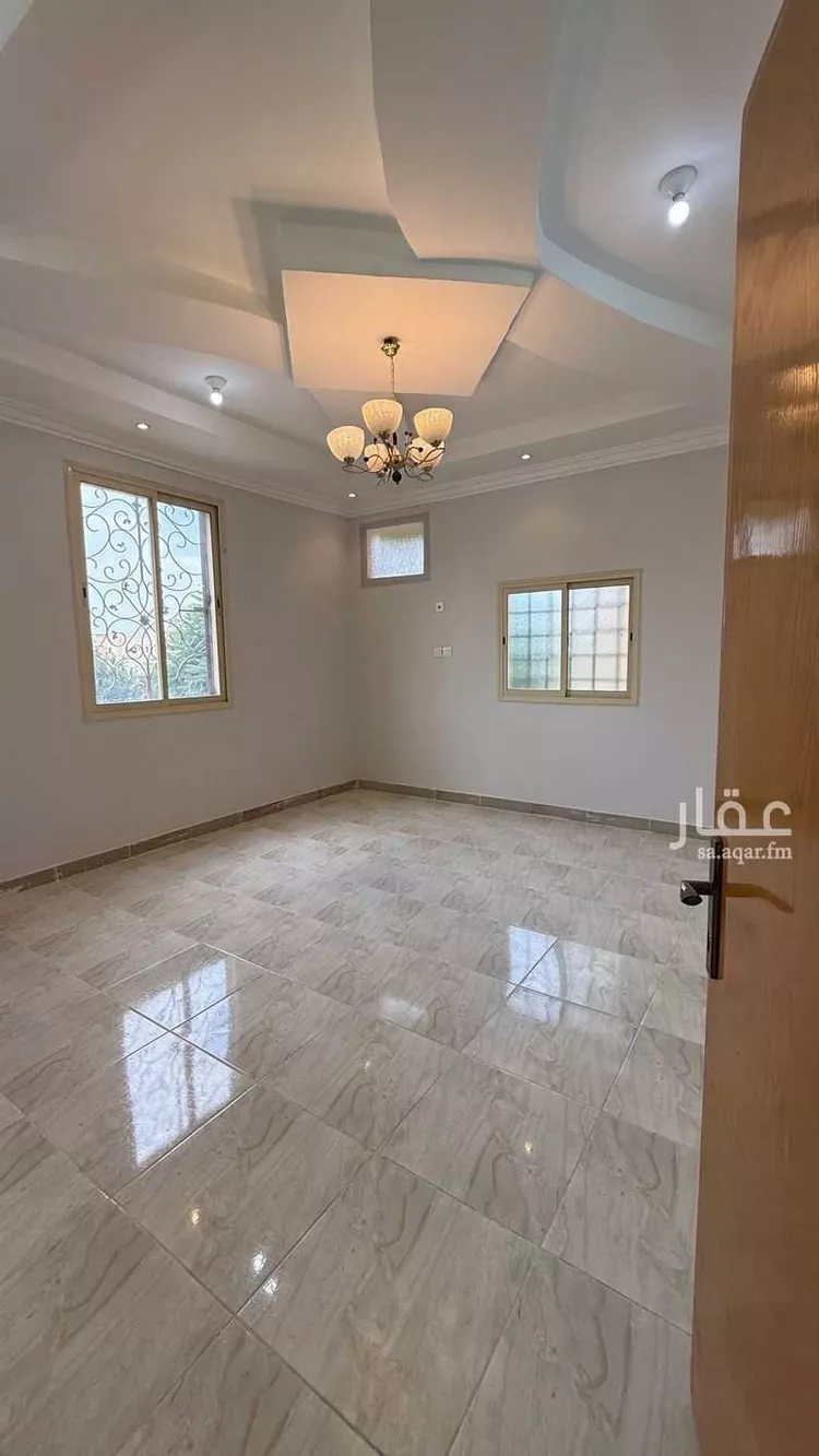 شقة للإيجار في شارع ماجد كردي, حي المروج, مدينة أبها, منطقة عسير صورة 3