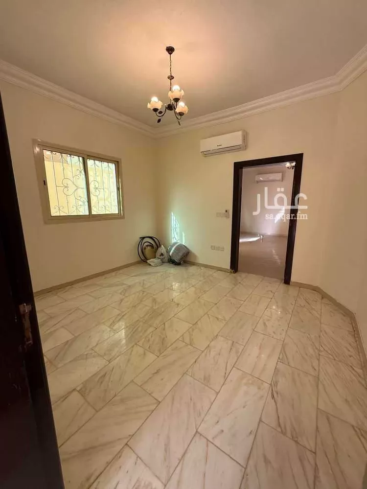 فيلا للبيع في شارع النصايف ، حي الصحافة ، الرياض ، منطقة الرياض