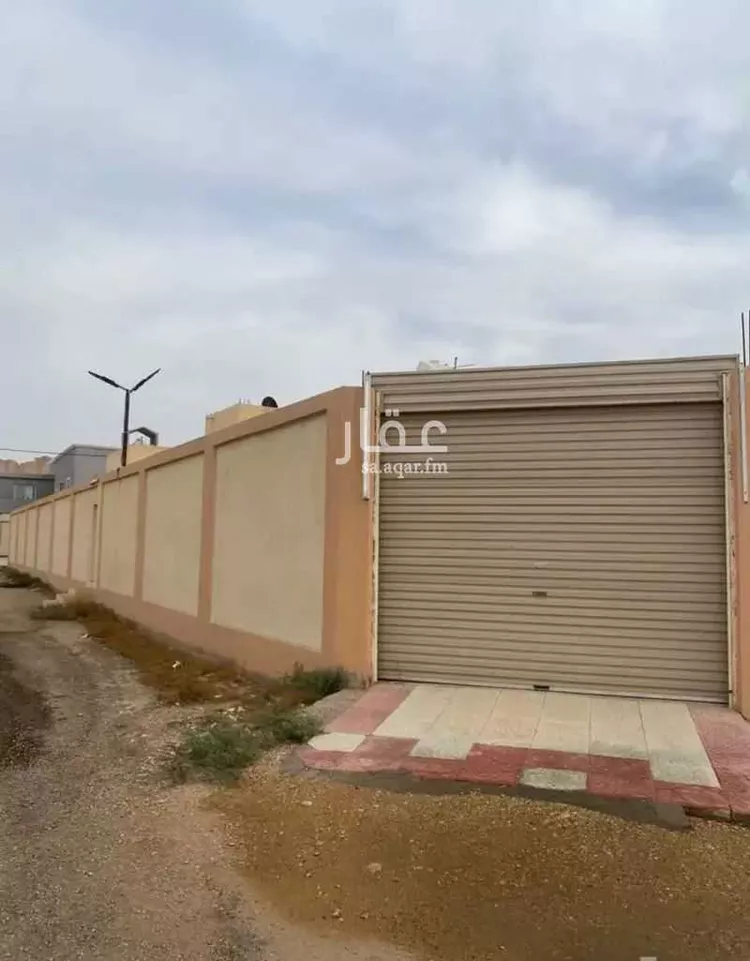 عمارة للبيع في شارع قصور ال مقبل 70, مدينة المزاحمية, منطقة الرياض