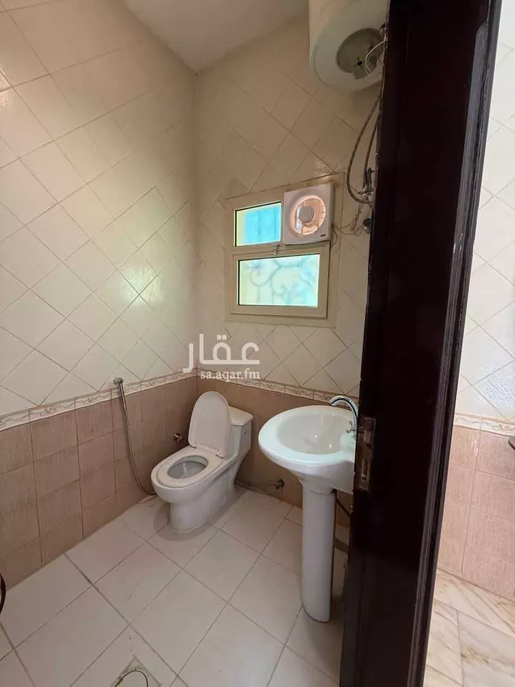 فيلا للبيع في شارع النصايف, حي الصحافة, مدينة الرياض, منطقة الرياض صورة 3