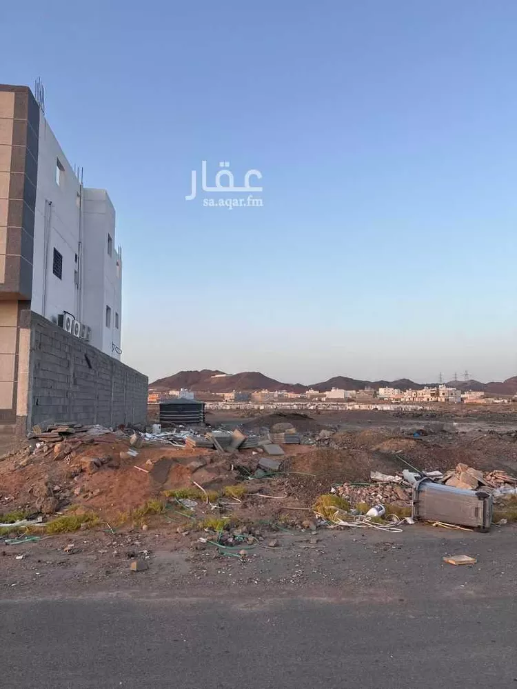 أرض للبيع في شارع اوس ابن مالك الاشجعي, حي وادي البطان, مدينة المدينة المنورة, منطقة المدينة المنورة 1 صورة