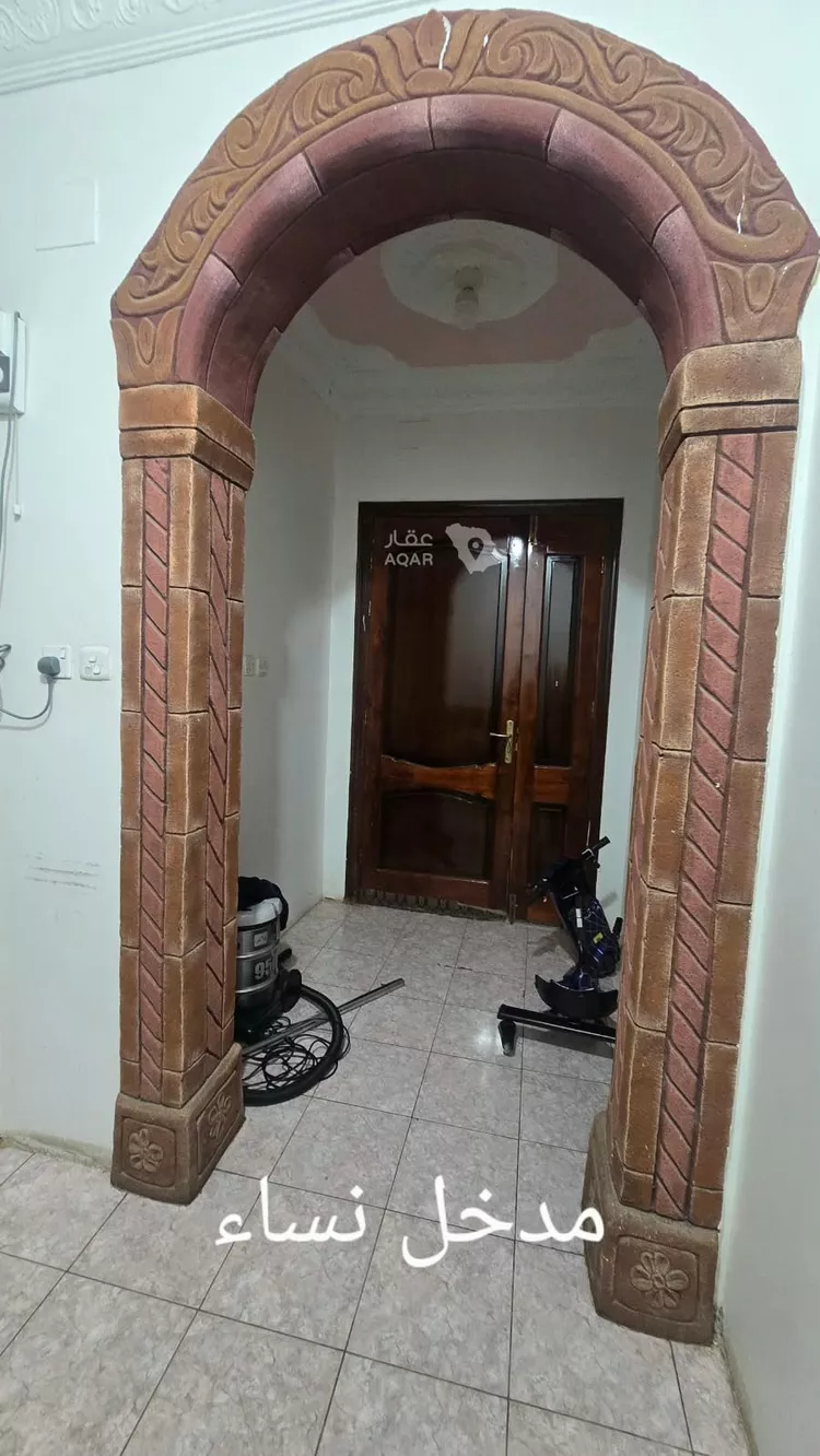 Floor for Sale in Medina Al Matar 10