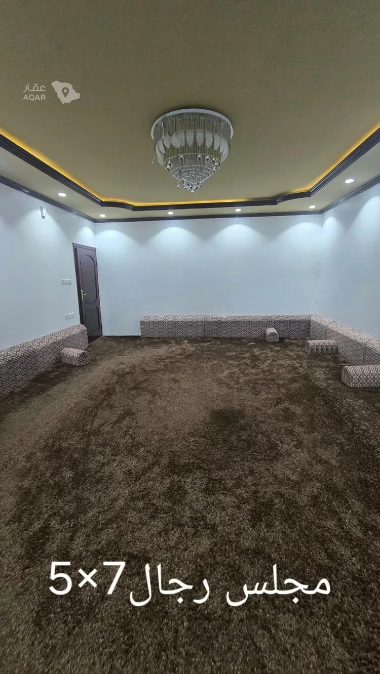 Floor for Sale in Medina Al Matar صورة 2