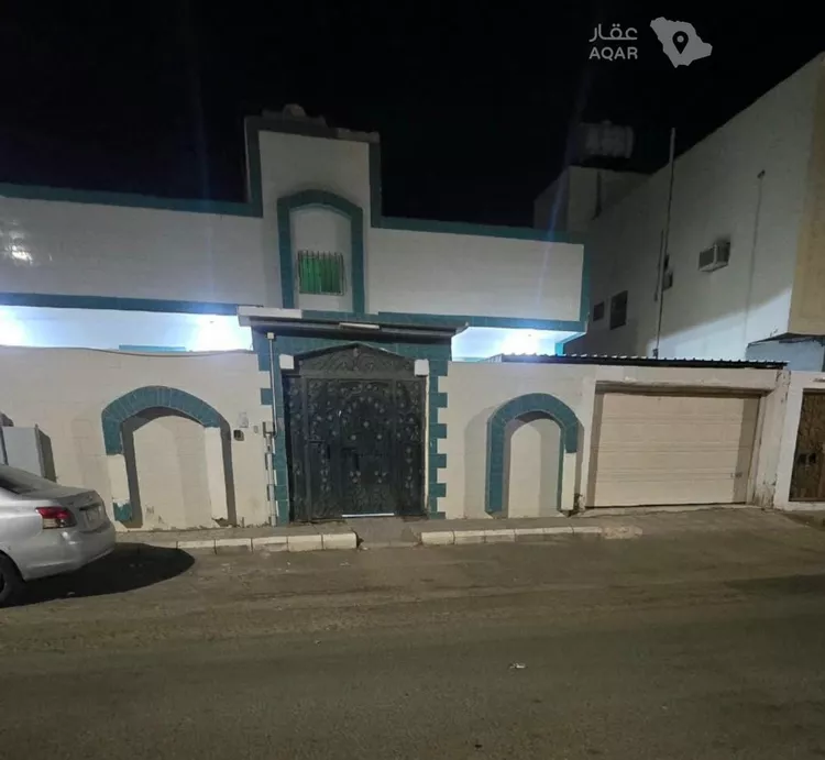 Floor for Sale in Medina Al Matar