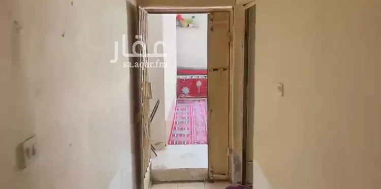 فيلا للبيع في شارع عويج ابن خويلد, حي العاقول, مدينة المدينة المنورة, منطقة المدينة المنورة 7