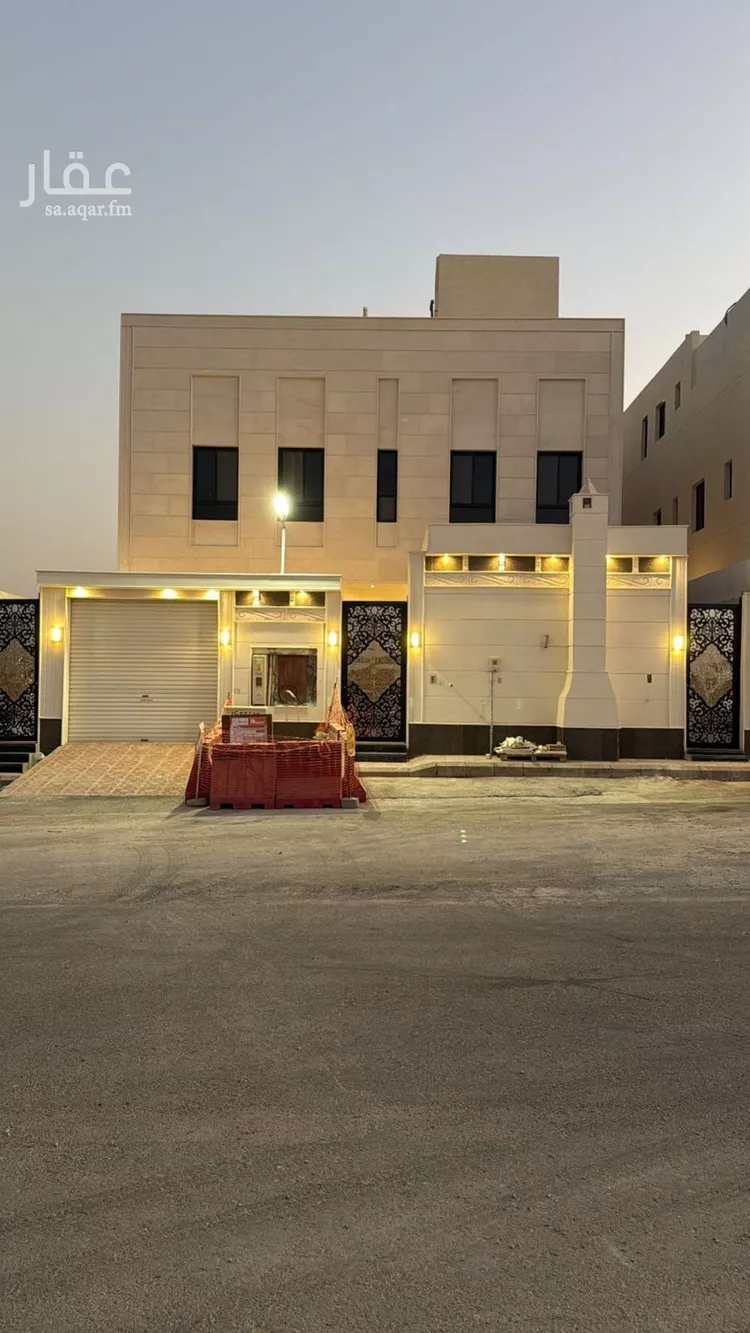 فيلا للبيع في شارع إبراهيم بن عبدالله آل حسين, حي ظهرة لبن, مدينة الرياض, منطقة الرياض