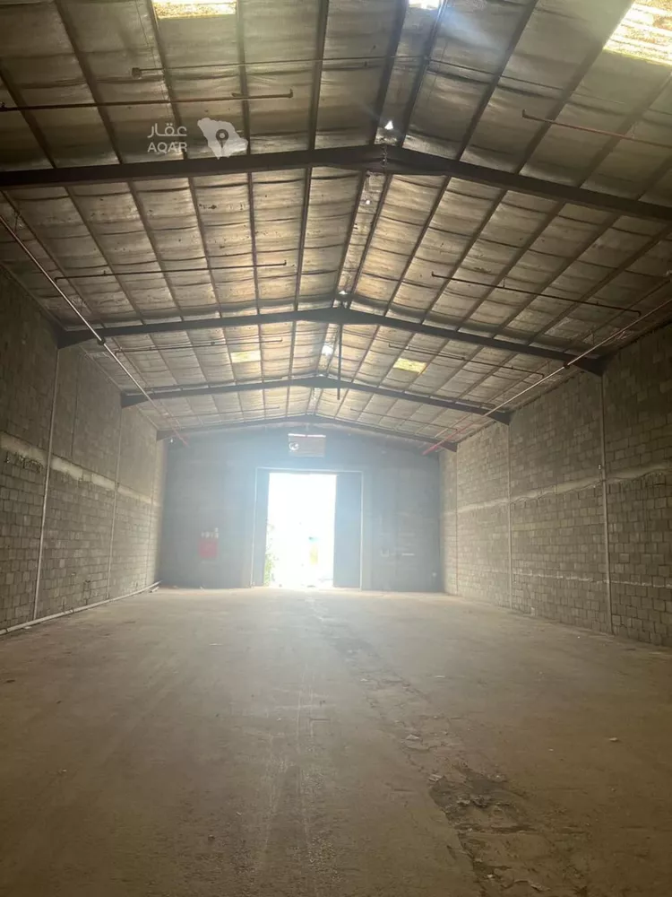مستودع للإيجار في شارع ملحة, حي المروة, مدينة الرياض, منطقة الرياض 5