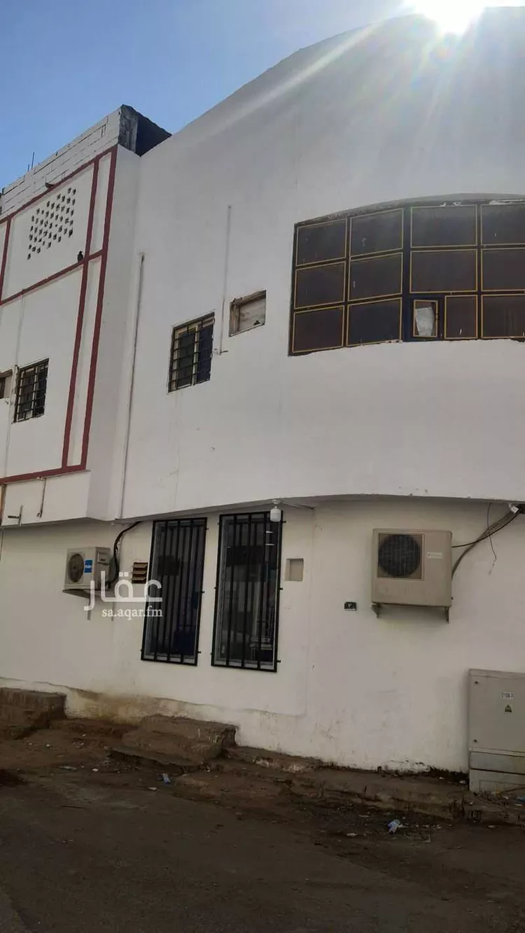عمارة للبيع في حي ، شارع مالك ابن ابي عامر ، حي المغيسلة ، المدينة المنورة ، منطقة المدينة المنورة
