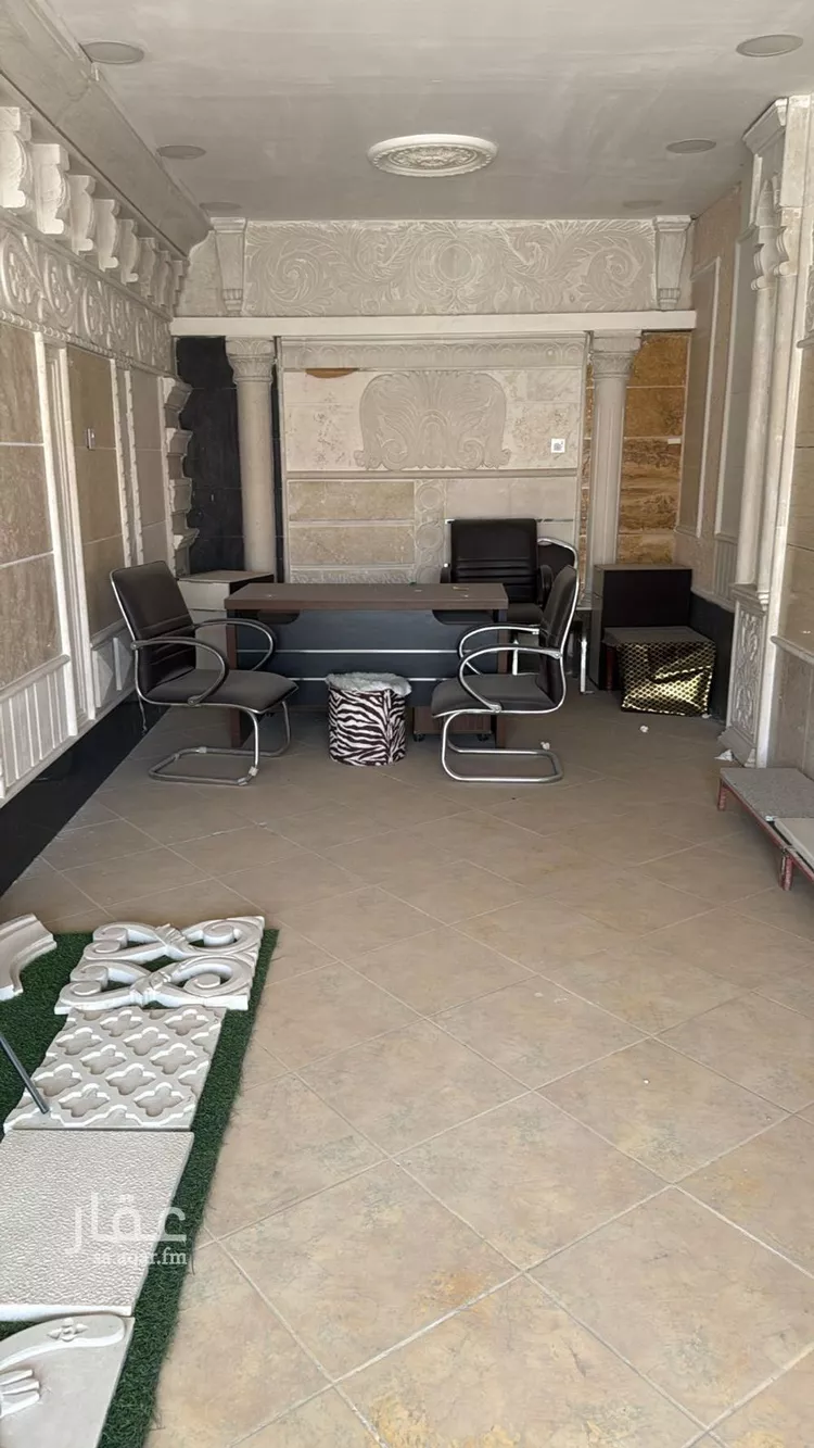 مكتب تجاري للإيجار في شارع حافظ ابراهيم, حي البصيرة, مدينة الاحساء, المنطقة الشرقية