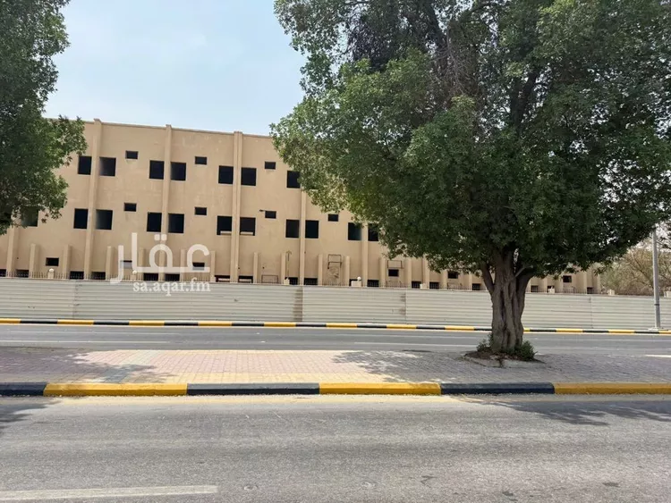 عمارة للإيجار في شارع رافع ابن النعمان ابن زيد ابن لبيدن, حي السيفة, مدينة الاحساء, المنطقة الشرقية