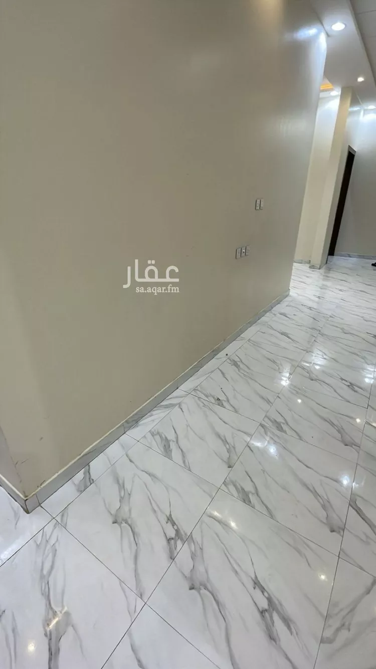 Floor for Rent in Al Muzahimiyah Al Hada