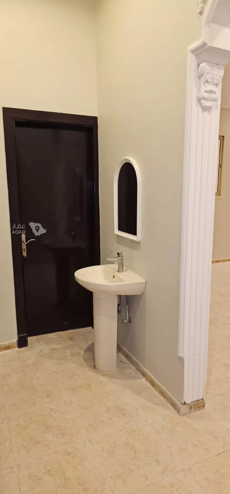 Floor for Rent in Riyadh Al Qadisiyah 8