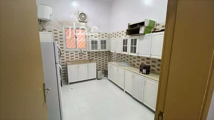 شقة للإيجار في شارع شارع عمر بن الخطاب, حي الروضة, مدينة رفحاء, منطقة الحدود الشماليه صورة 4