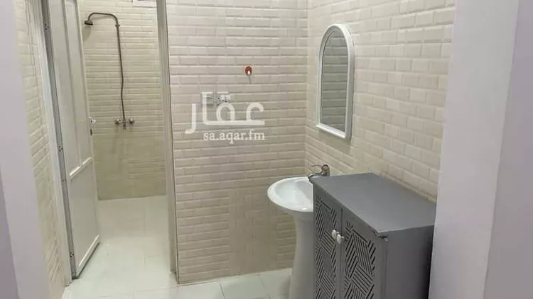 شقة للإيجار في شارع شارع عمر بن الخطاب, حي الروضة, مدينة رفحاء, منطقة الحدود الشماليه 11