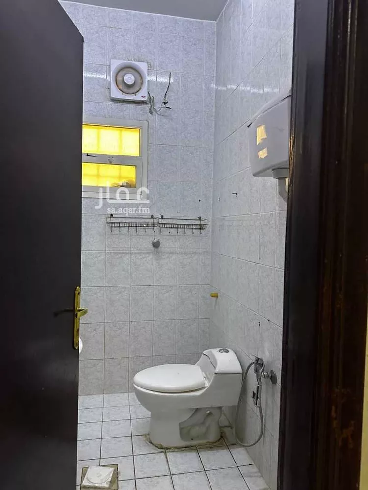 Building for Rent in Riyadh Al Khaleej صورة 3