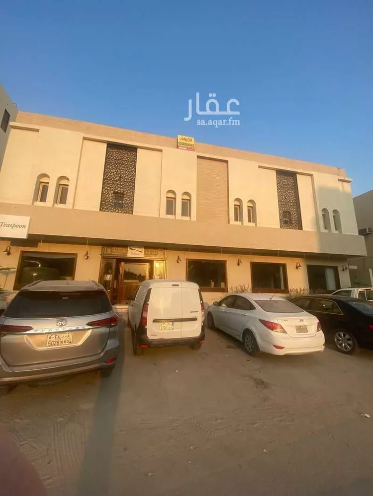 عمارة للإيجار في شارع حائل, حي النزهة, مدينة الرياض, منطقة الرياض