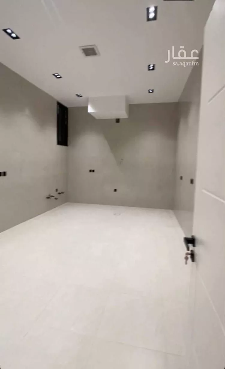 دور للبيع في شارع ابن عيسى الجباني, حي الجنادرية, مدينة الرياض, منطقة الرياض صورة 3
