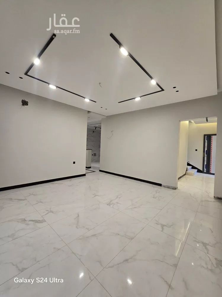 فيلا للبيع في شارع المتوكل بالله, حي الياقوت, مدينة جدة, منطقة مكة المكرمة صورة 4