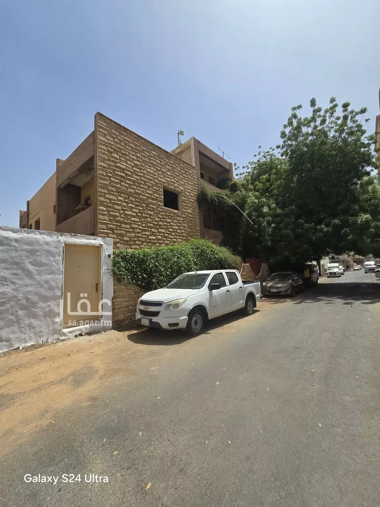 Building for Sale in Jeddah Al Aziziyah
