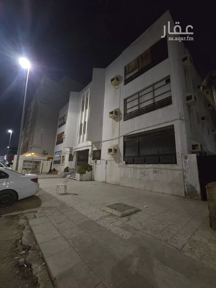 عمارة للبيع في شارع كعب بن زهير, حي العزيزية, مدينة جدة, منطقة مكة المكرمة صورة 3