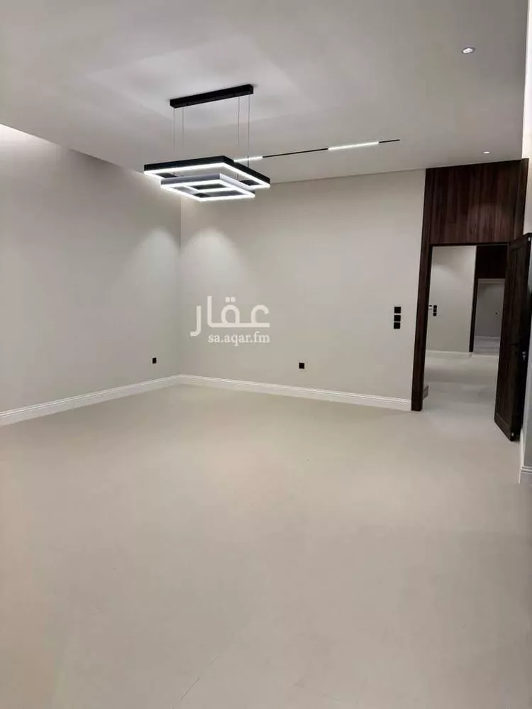 فيلا للبيع في شارع غنام, حي ظهرة العودة شرق, مدينة امارة منطقة الرياض - الدرعيه, منطقة الرياض صورة 3