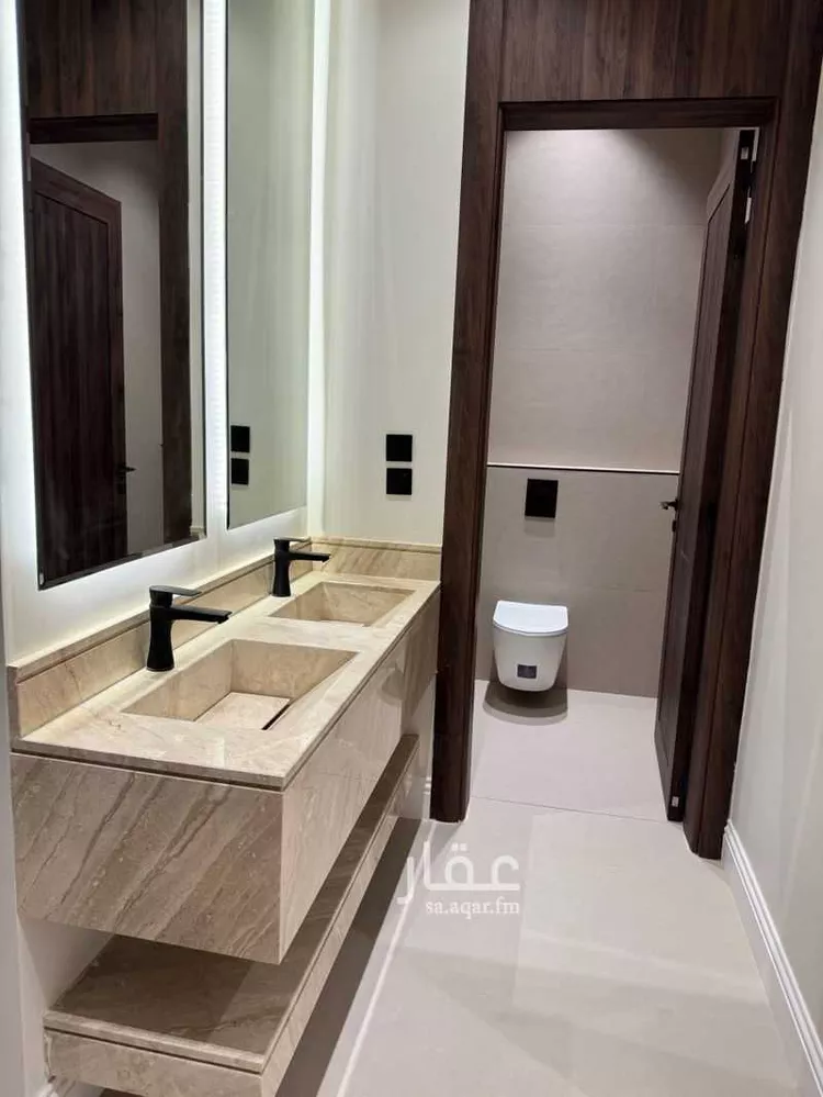 فيلا للبيع في شارع غنام, حي ظهرة العودة شرق, مدينة امارة منطقة الرياض - الدرعيه, منطقة الرياض صورة 4