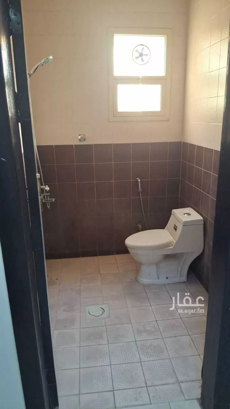 شقة للإيجار في شارع الامير عبدالله بن عبدالرحمن ، حي ظهرة العودة شرق ، الدرعية ، الدرعية صورة 5