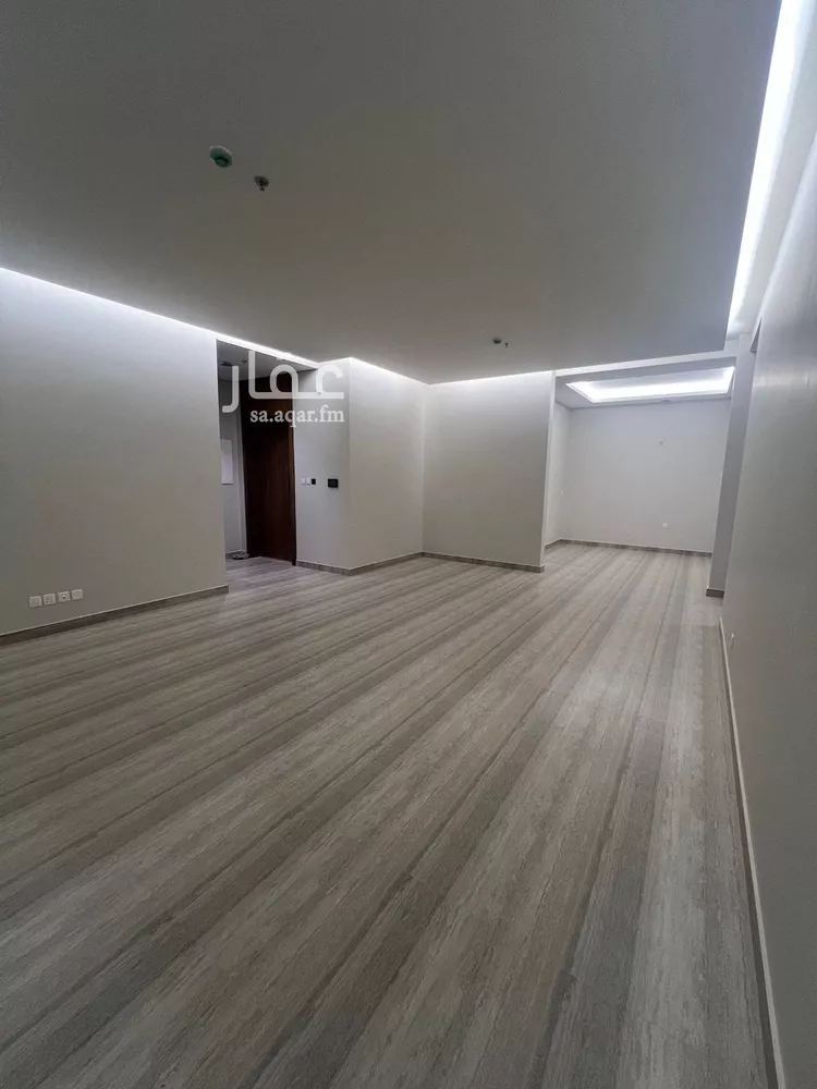 شقة للإيجار في شارع المغيره ابن شعبه الثقفي, حي الملك فهد, مدينة الرياض, منطقة الرياض صورة 4