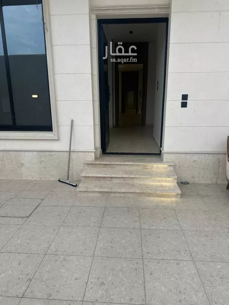 فيلا للبيع في شارع الملك خالد ابن عبدالعزيز, حي ضاحية الملك فهد, مدينة الدمام, المنطقة الشرقية صورة 3