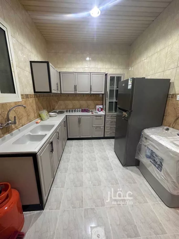 شقة للإيجار في شارع ظلم, حي ظهرة لبن, مدينة الرياض, منطقة الرياض 8