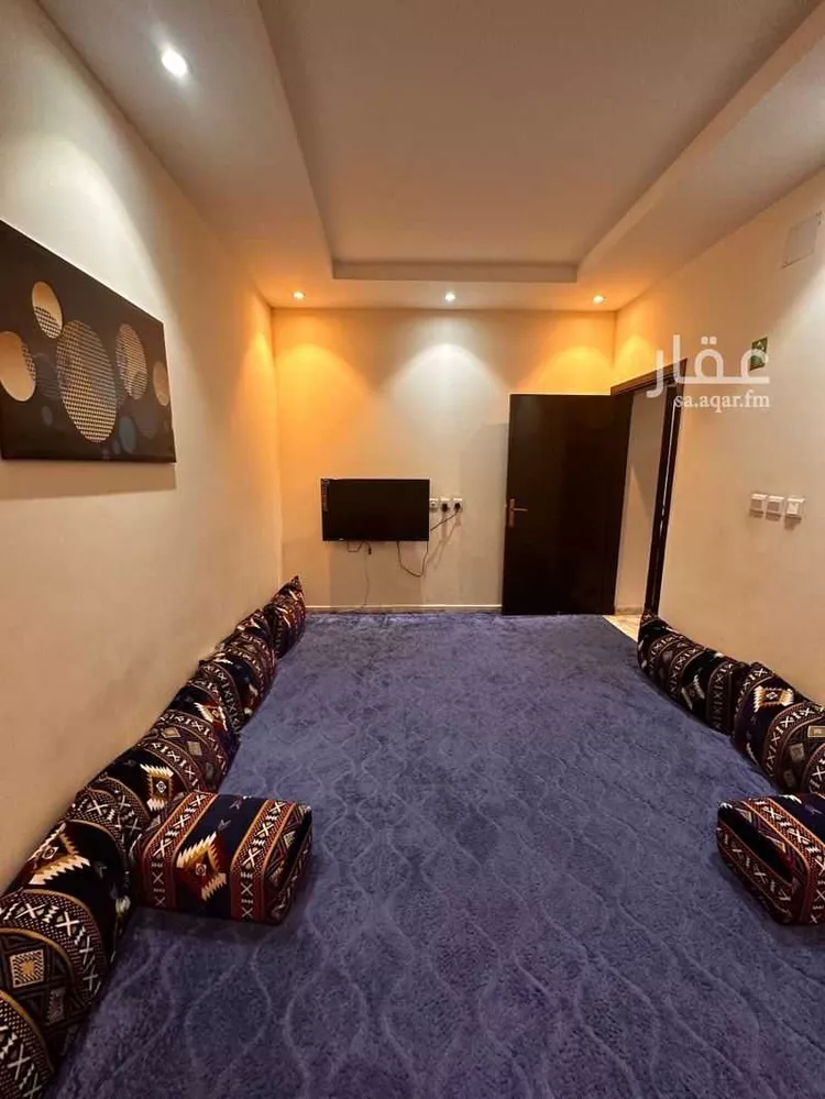 عمارة للإيجار في شارع أحمد الشمس, حي العريجاء الغربي, مدينة الرياض, منطقة الرياض 8