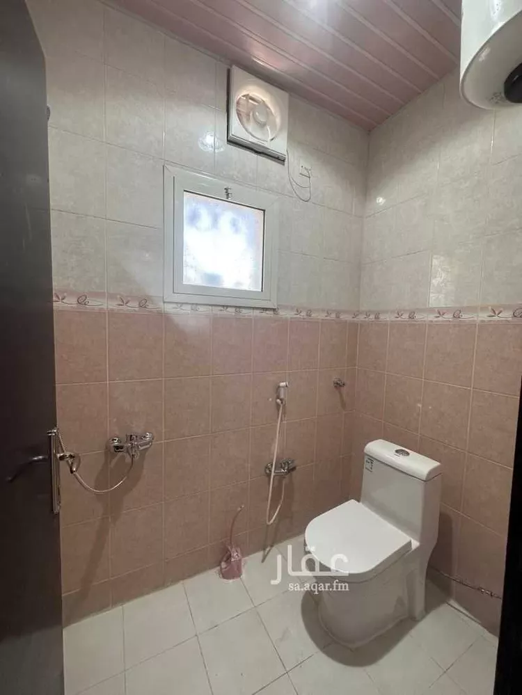 شقة للإيجار في شارع ظلم, حي ظهرة لبن, مدينة الرياض, منطقة الرياض 16