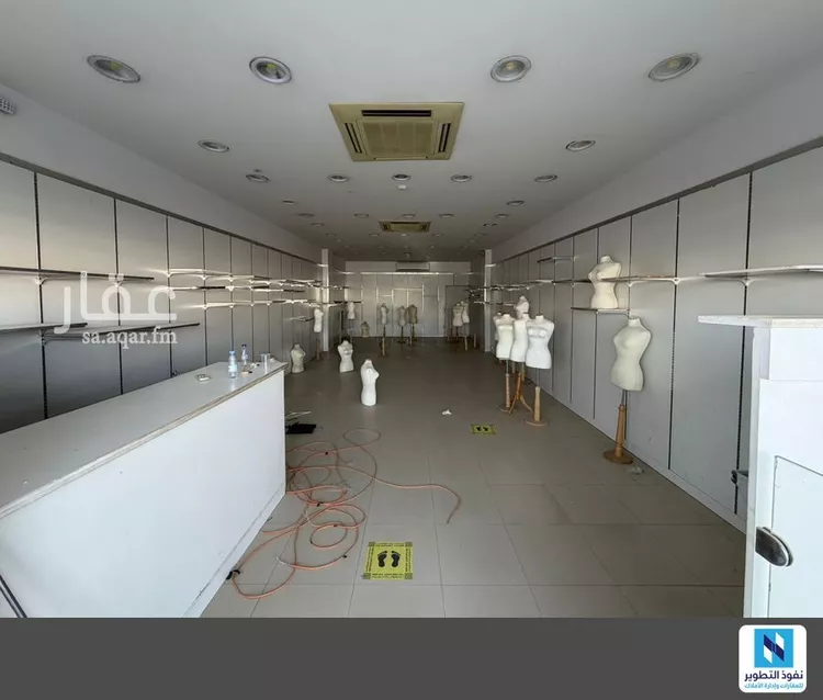 محل للإيجار في شارع عائشة بنت ابي بكر, حي ظهرة البديعة, مدينة الرياض, منطقة الرياض صورة 2