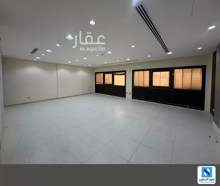 مكتب تجاري للإيجار في شارع الملك عبدالعزيز ابن عبدالرحمن سعود, حي الضباط, مدينة الرياض, منطقة الرياض صورة 3