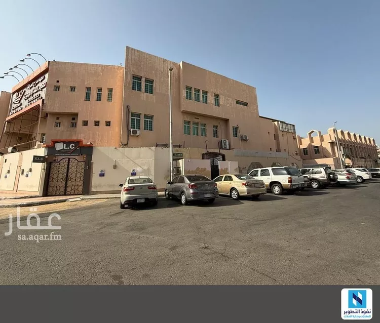 عمارة للإيجار في شارع اسماء بنت سعيد, حي الفيحاء, مدينة جدة, منطقة مكة المكرمة صورة 4