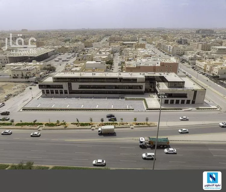 مكتب تجاري للإيجار في شارع الدمام الفرعي, حي غرناطة, مدينة الرياض, منطقة الرياض صورة 2